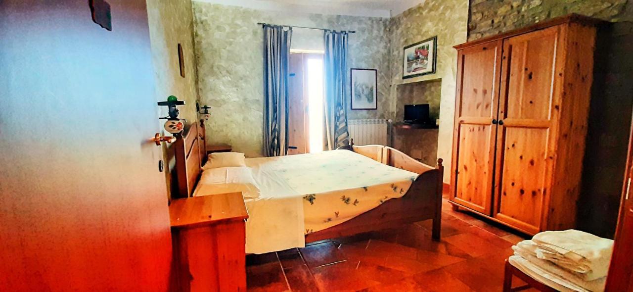 Bed and Breakfast Casale Trusella Ponti Zimmer foto